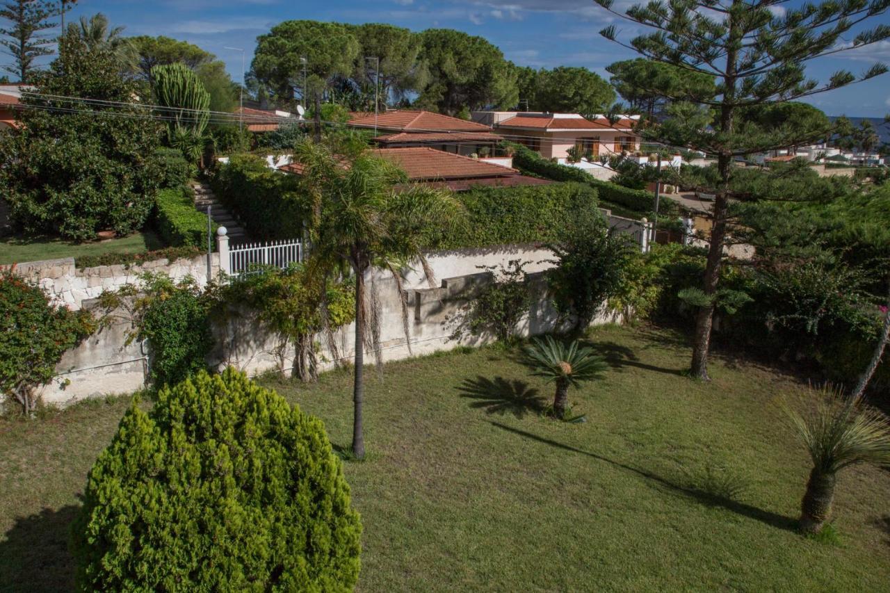 Villa Vega Fontane Bianche Eksteriør bilde